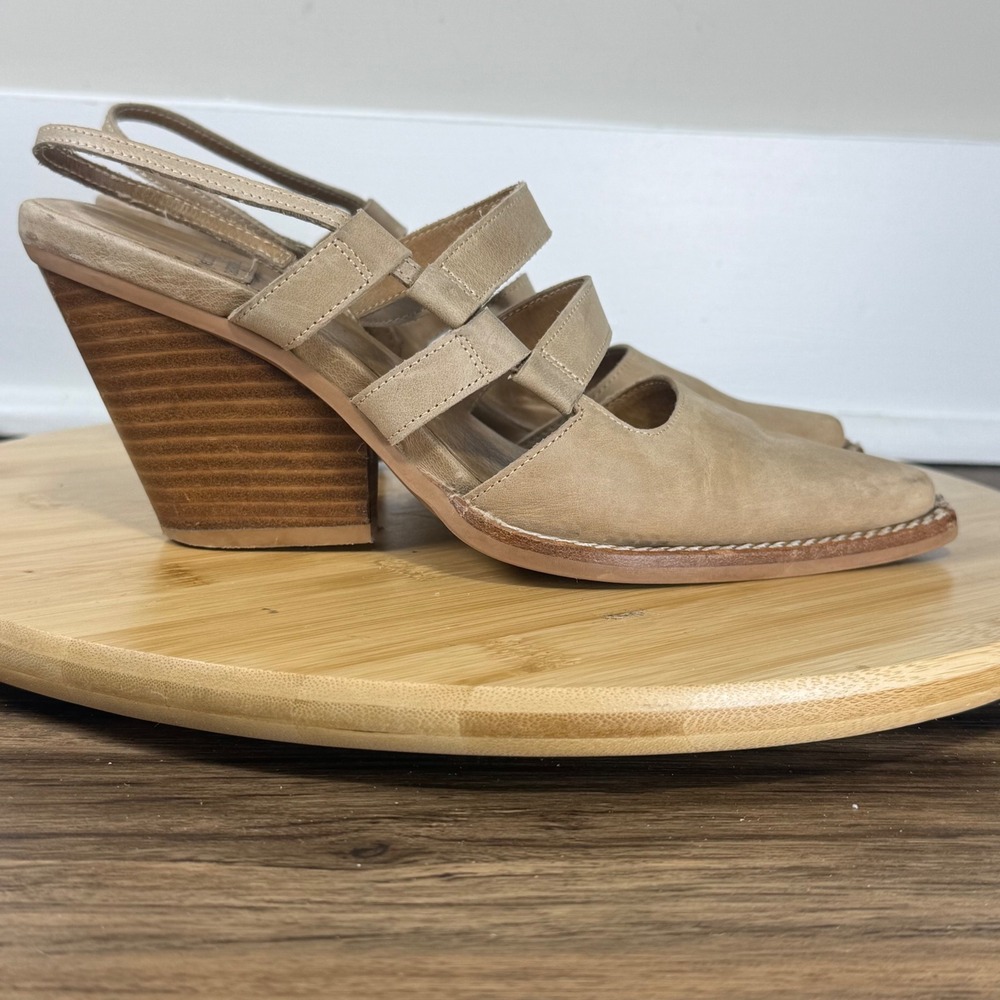 Jeffrey Campbell Wedge Sandals Womens 6 Tan Pointed Toe Triple Strap Boho Earthy